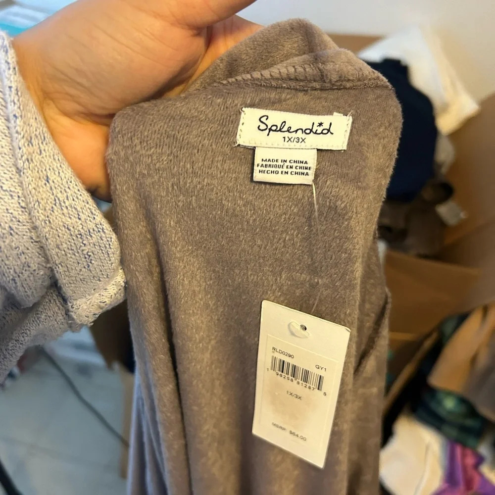 NWT Splendid Taupe Fuzzy Robe - Picture 3 of 4
